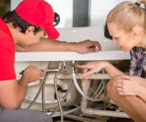 About Emergency plumbing pros Bennett, IA